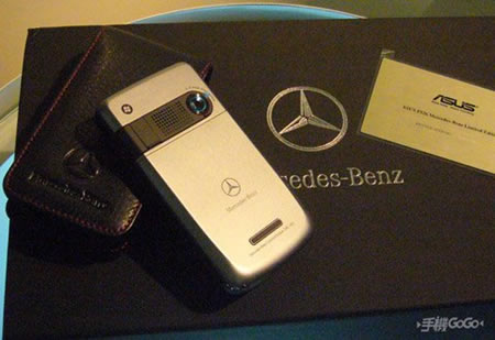 ASUS P526 Mercedes Benz коммуникатор Computex 2007, логотип Mercedes, Windows Mobile 6