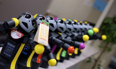 Робот Robovie mR2 Робот Robovie mR2