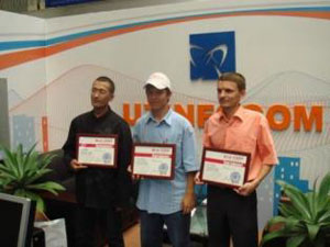 Вручение призов от Uz-Cert_02 uz-cert2