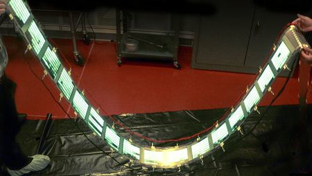 General Electrics планирует производить OLED-панели рулонами