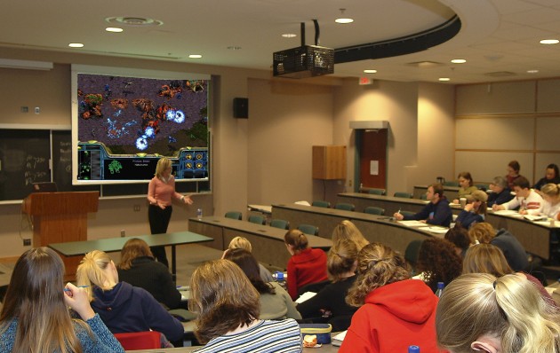 crafty.jpg crafty.jpg